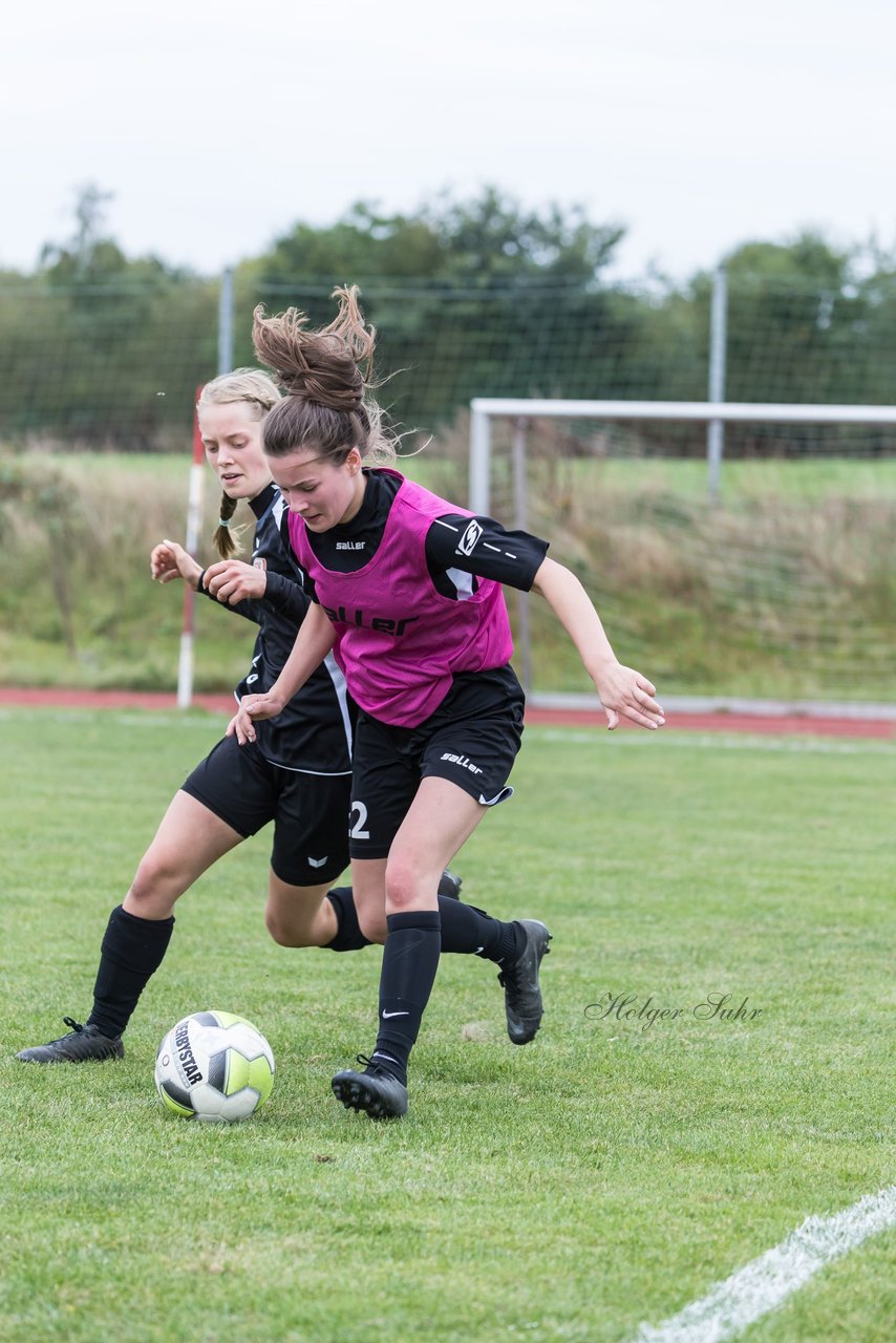 Bild 343 - Frauen Grossenasper SV - SV Steinhorst/Labenz : Ergebnis: 1:3